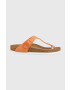 Birkenstock Žabky Gizeh dámské oranžová barva na plochém podpatku 1025560 - Pepit.cz