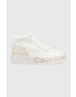 Calvin Klein Jeans Sneakers boty Yw0yw00865 Vulc Flatf Mid Wrap Around Logo bílá barva - Pepit.cz