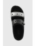 Crocs Pantofle Classic Cozzzy Glitter Sandal stříbrná barva - Pepit.cz