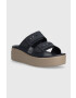 Crocs Pantofle Brooklyn Low Wedge Sandal dámské tmavomodrá barva na platformě 207431 - Pepit.cz