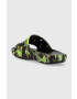 Crocs Pantofle Classic Spray Camo Slide pánské zelená barva 208252 - Pepit.cz