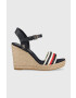 Tommy Hilfiger Sandály CORPORATE WEDGE dámské tmavomodrá barva na klínku FW0FW07086 - Pepit.cz