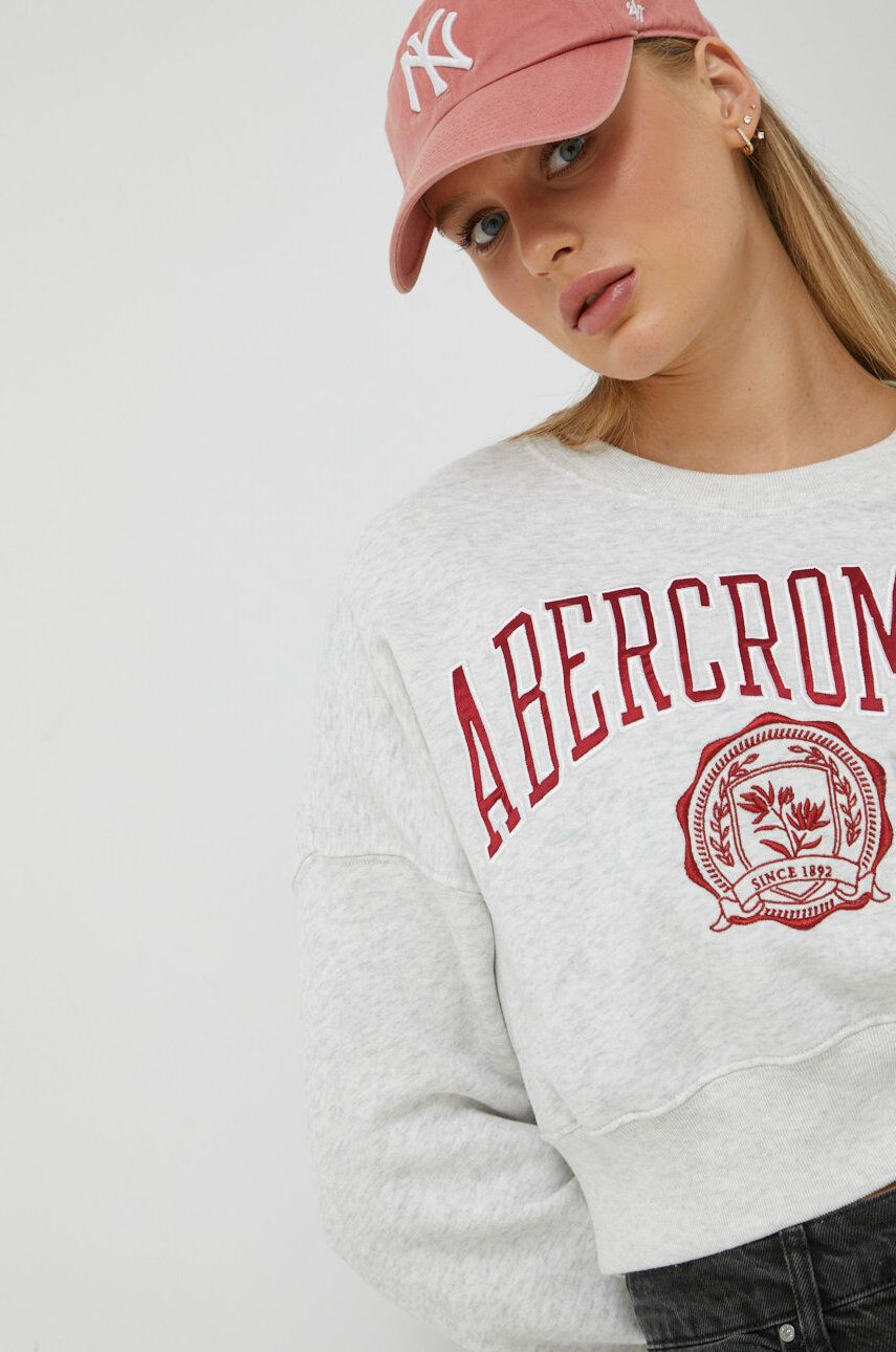 Abercrombie & Fitch Mikina dámská šedá barva s aplikací - Pepit.cz