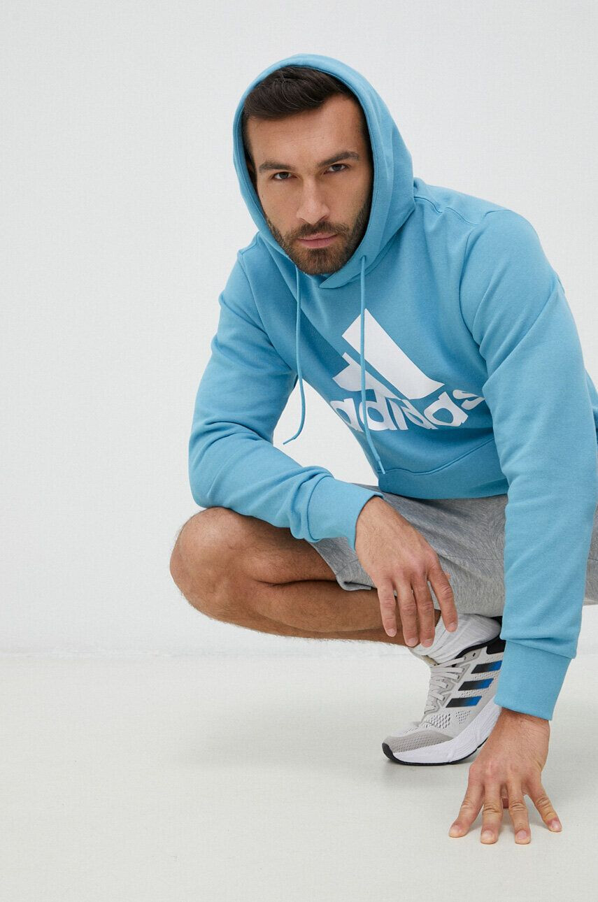 adidas Bavlněná mikina pánská tyrkysová barva s kapucí s potiskem - Pepit.cz