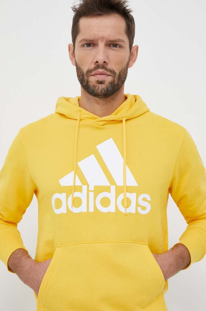 adidas Bavlněná mikina pánská žlutá barva s kapucí s potiskem - Pepit.cz