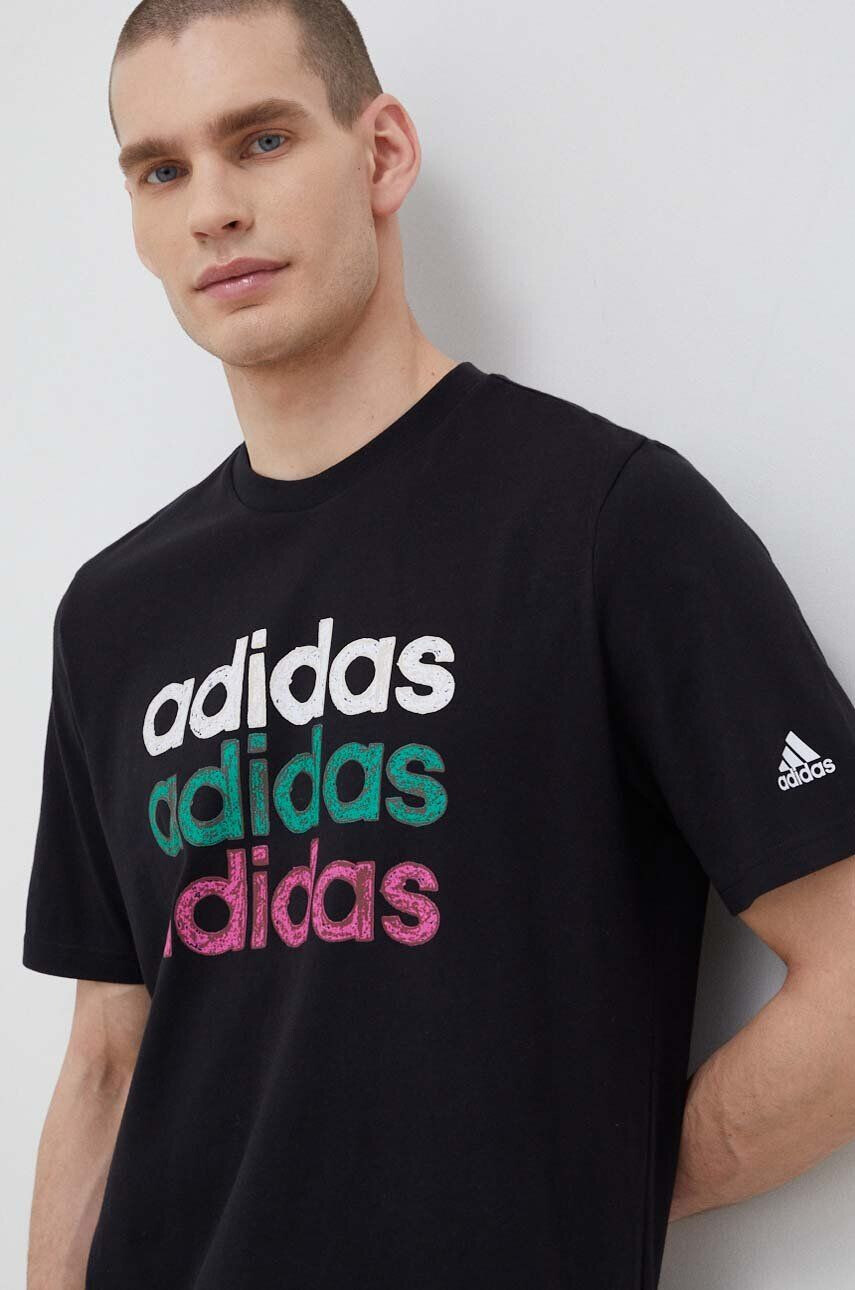 adidas Bavlněné tričko černá barva s aplikací - Pepit.cz