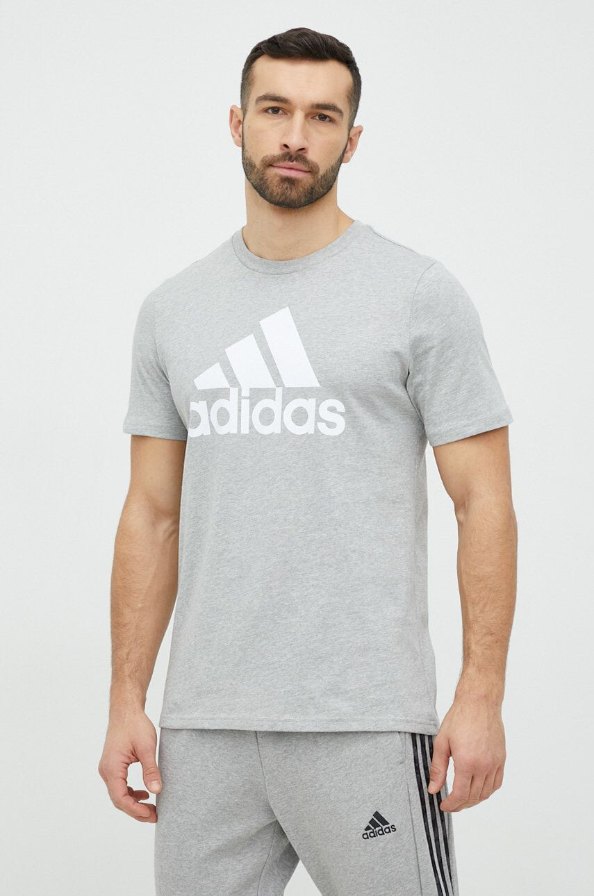 adidas Bavlněné tričko bílá barva s aplikací - Pepit.cz