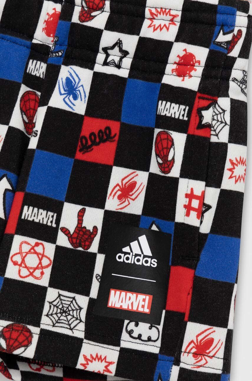 adidas Dětská souprava x Marvel bílá barva - Pepit.cz