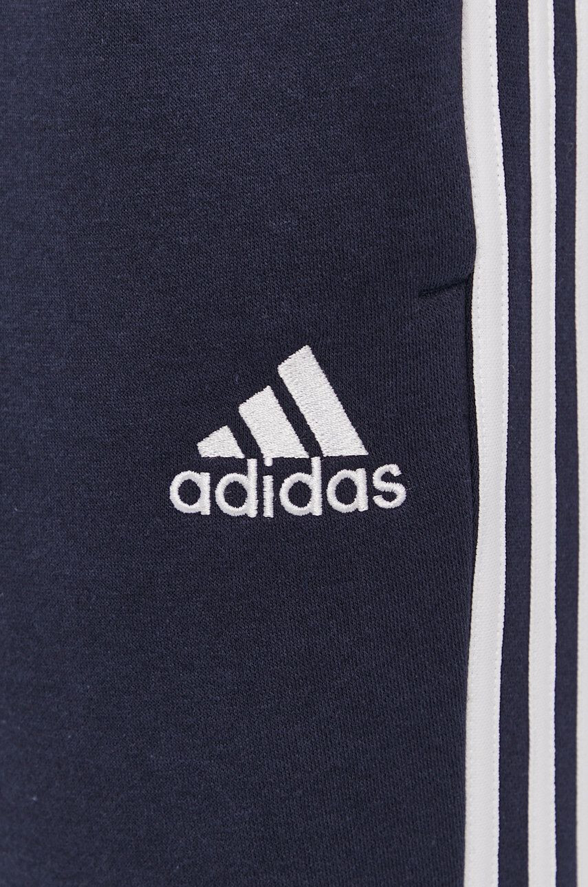 adidas Kalhoty GK8823 pánské tmavomodrá barva s aplikací - Pepit.cz