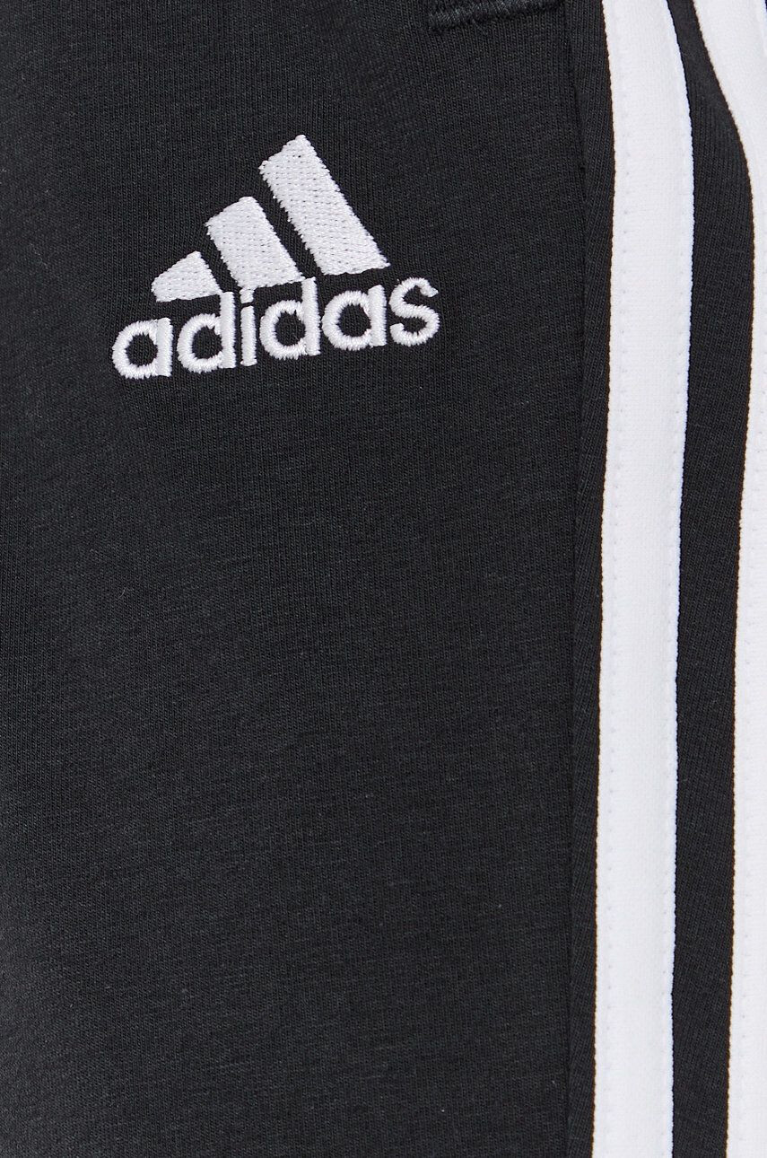 adidas Kalhoty GR9604 dámské černá barva s aplikací - Pepit.cz