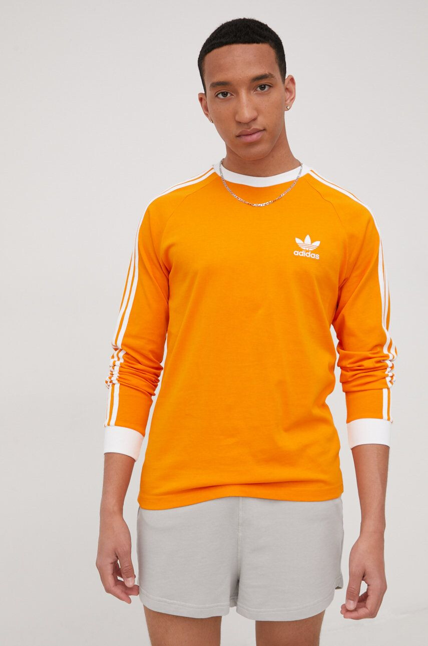 adidas Originals Bavlněné tričko s dlouhým rukávem Adicolor HE9531 - Pepit.cz