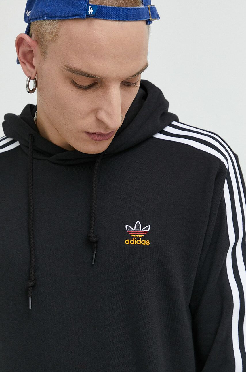 adidas Originals Bavlněná mikina pánská černá barva s kapucí s aplikací - Pepit.cz