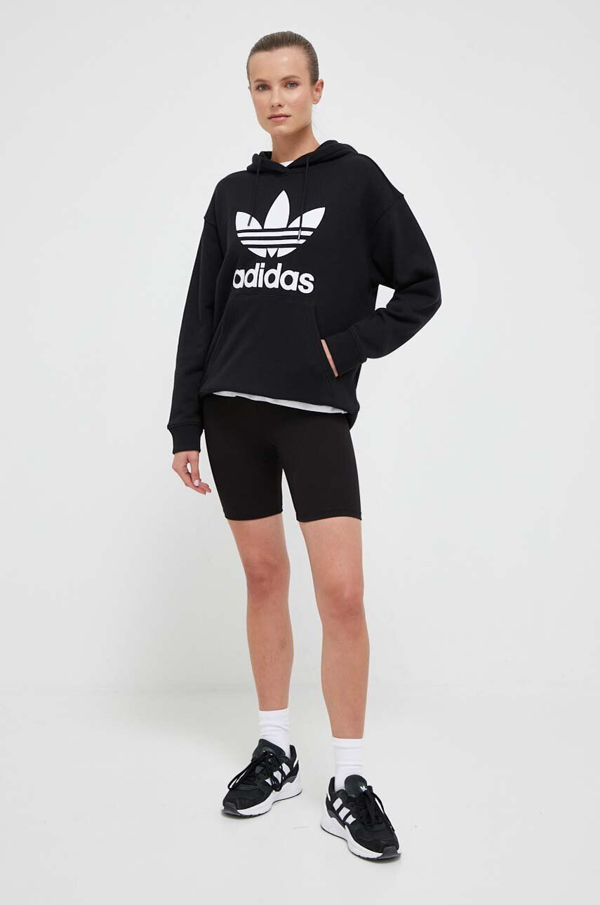 adidas Originals Bavlněná mikina dámská černá barva s kapucí s potiskem - Pepit.cz