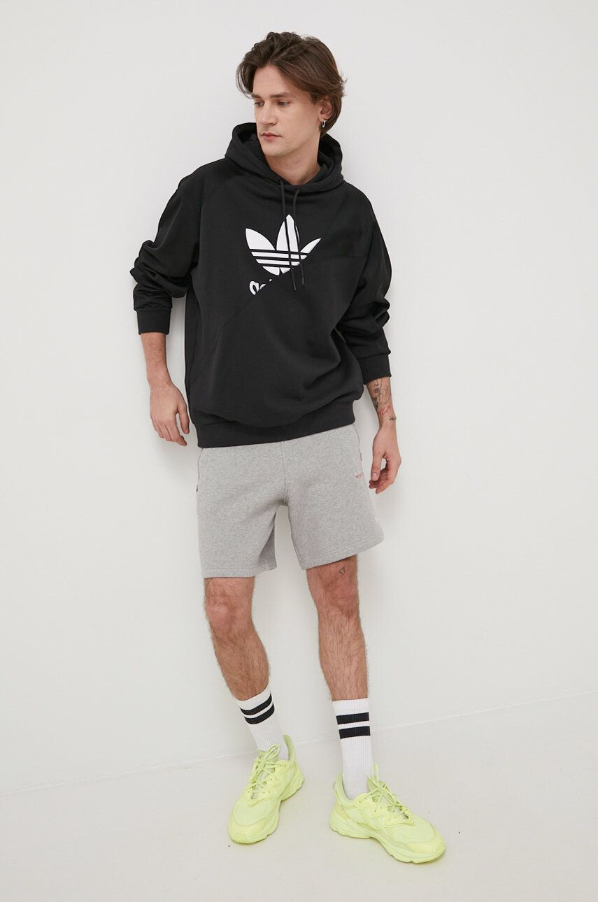 adidas Originals Bavlněná mikina HG6331 pánská černá barva s potiskem - Pepit.cz