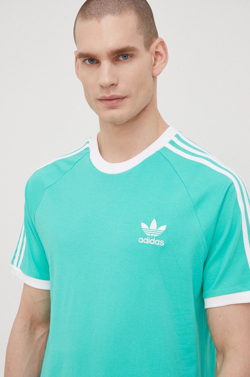 adidas Originals Bavlněné tričko Adicolor HE9549 - Pepit.cz