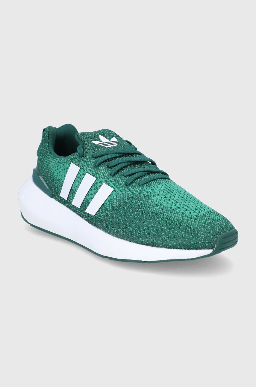 adidas Originals Boty Swift Run GZ3501 zelená barva GZ3501-GREEN/WHT - Pepit.cz