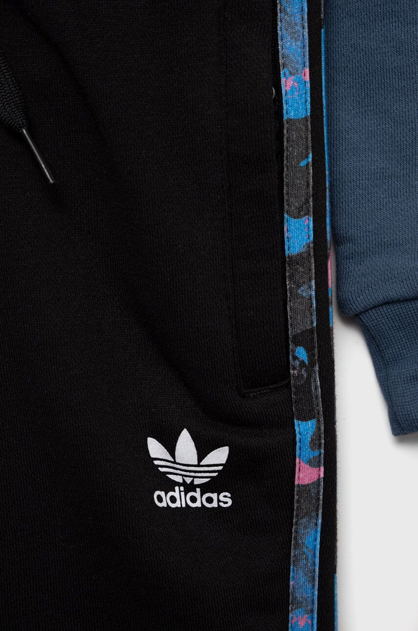 adidas Originals Dětská tepláková souprava fialová barva - Pepit.cz