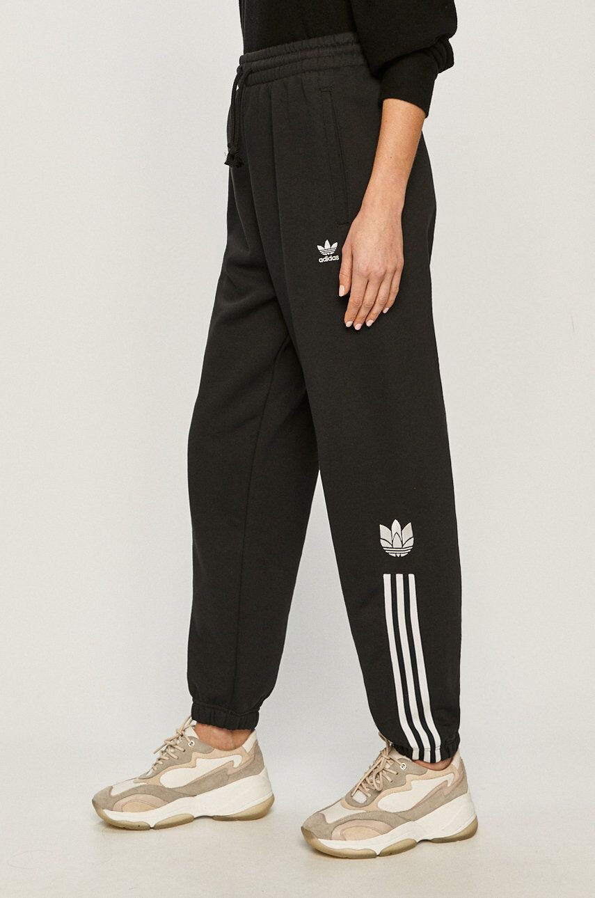 adidas Originals Kalhoty - Pepit.cz