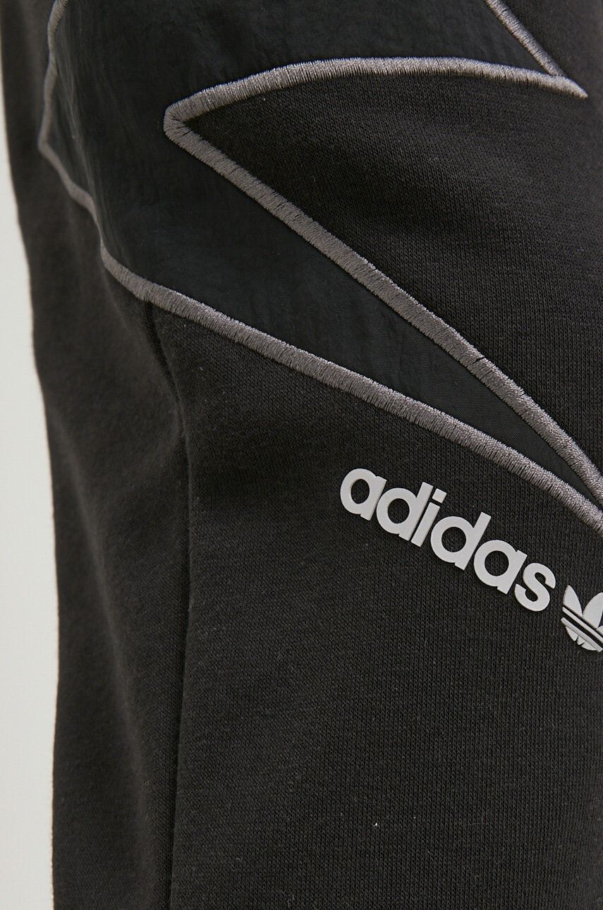 adidas Originals Kalhoty HE4712 pánské černá barva s aplikací - Pepit.cz