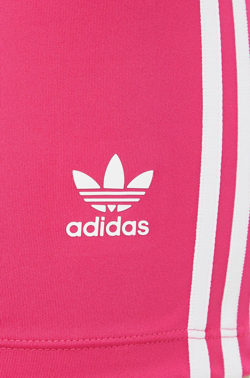 adidas Originals Kraťasy Adicolor dámské růžová barva s aplikací high waist HG6123-REMAG - Pepit.cz