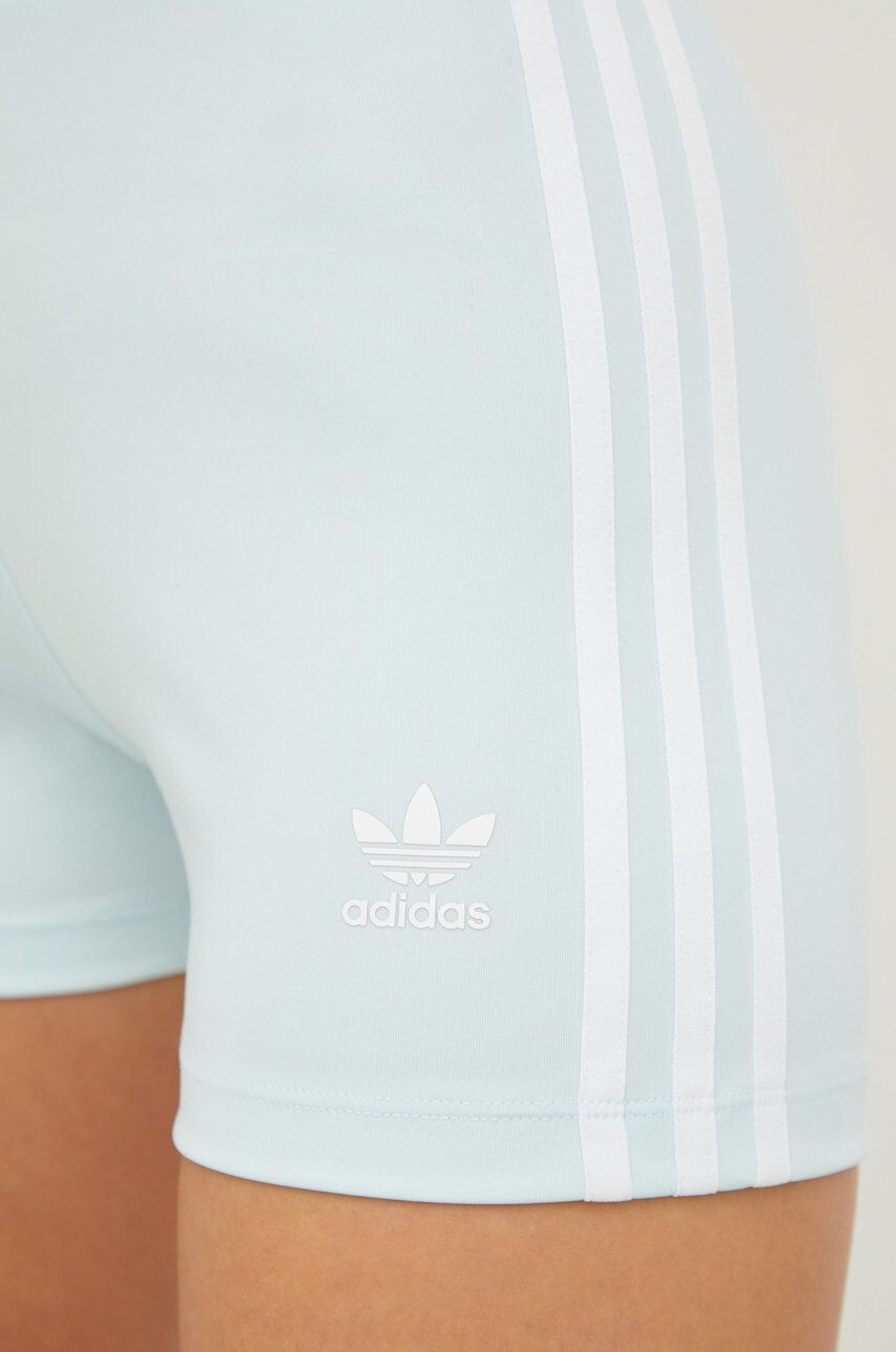 adidas Originals Kraťasy Traceable Series dámské s aplikací high waist - Pepit.cz