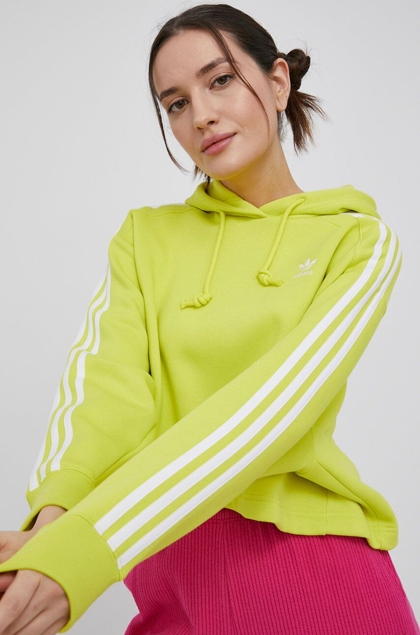 adidas Originals Mikina HC7532 dámská žlutá barva s aplikací HC7532-SHOSLI - Pepit.cz