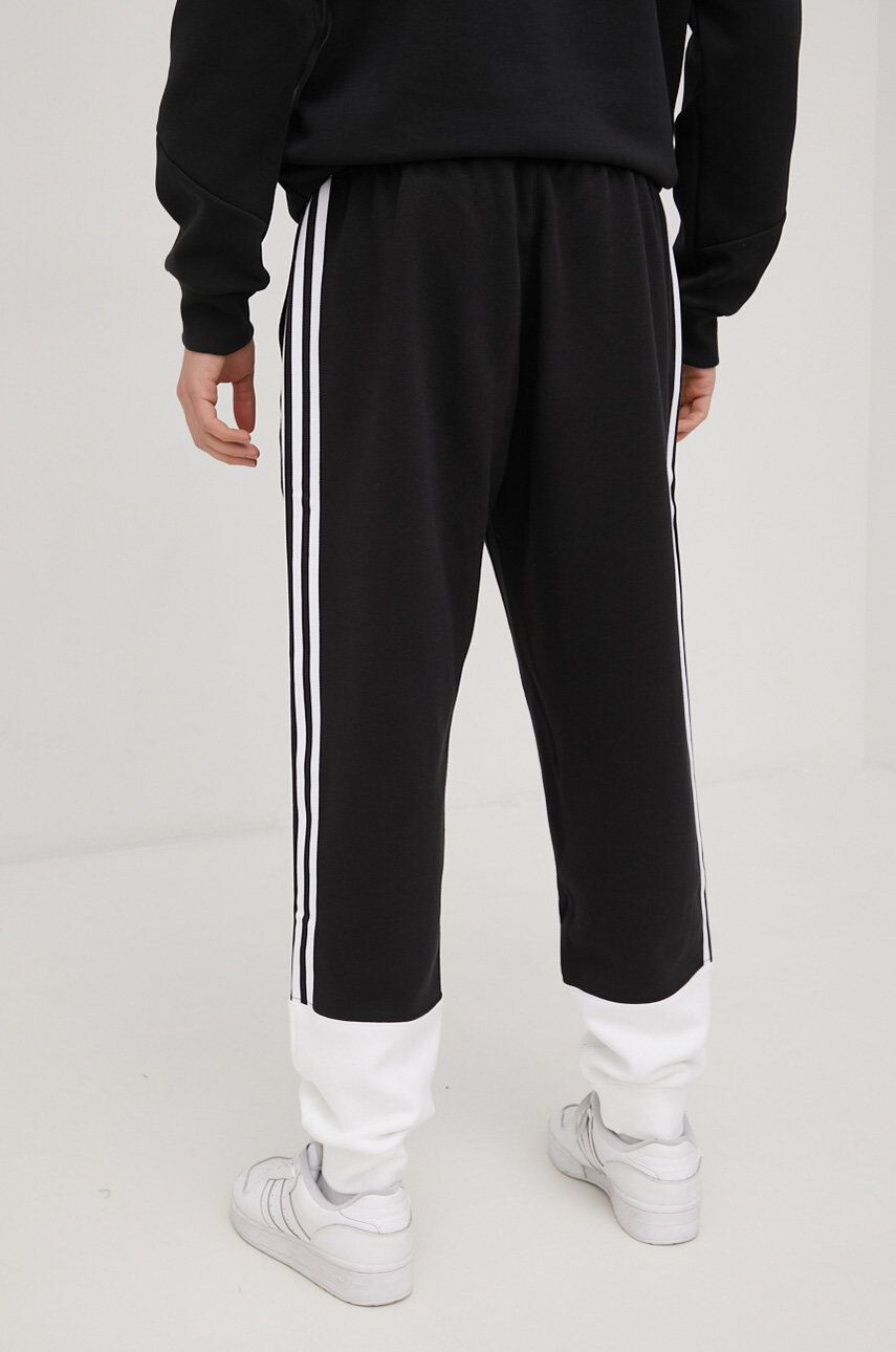 adidas Originals Tepláky dámské černá barva hladké HM1837-BLACK - Pepit.cz