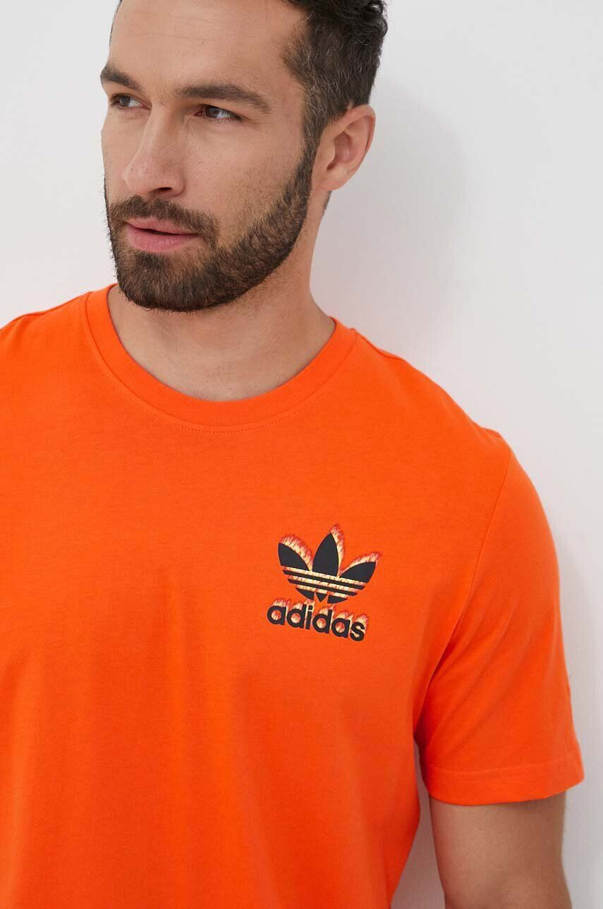 adidas Originals Tričko oranžová barva s potiskem - Pepit.cz