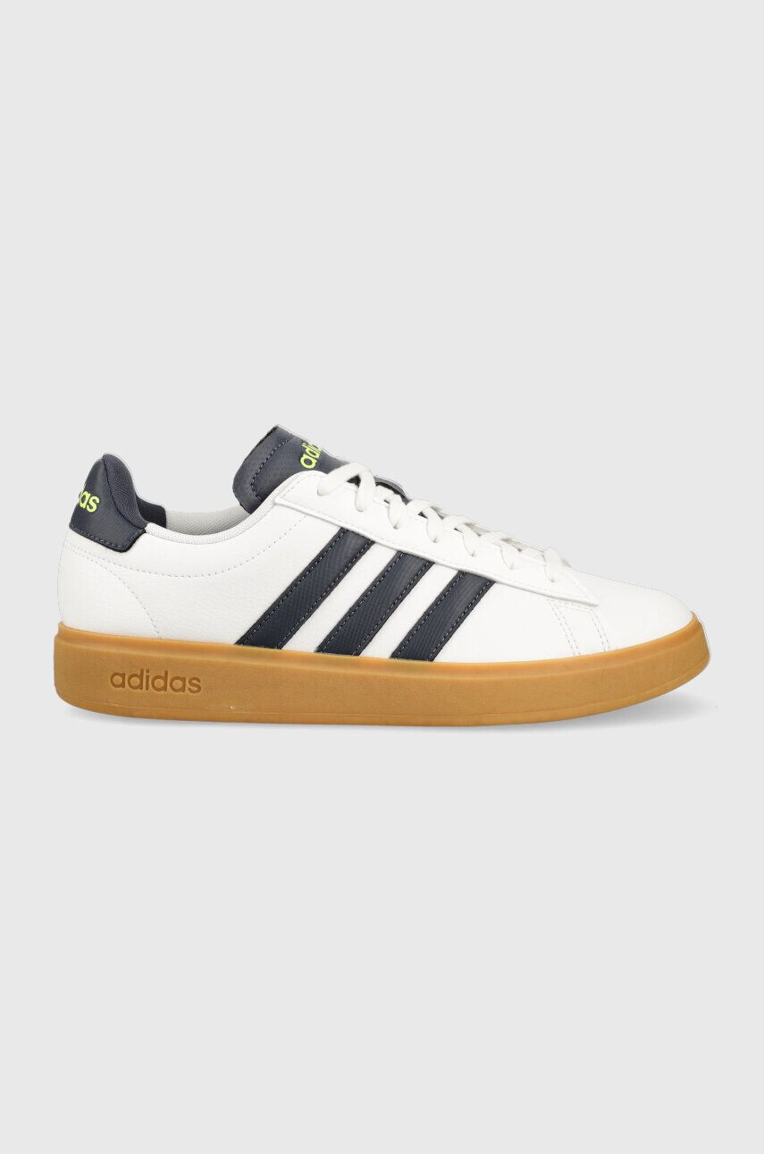 adidas Sneakers boty GRAND COURT bílá barva - Pepit.cz