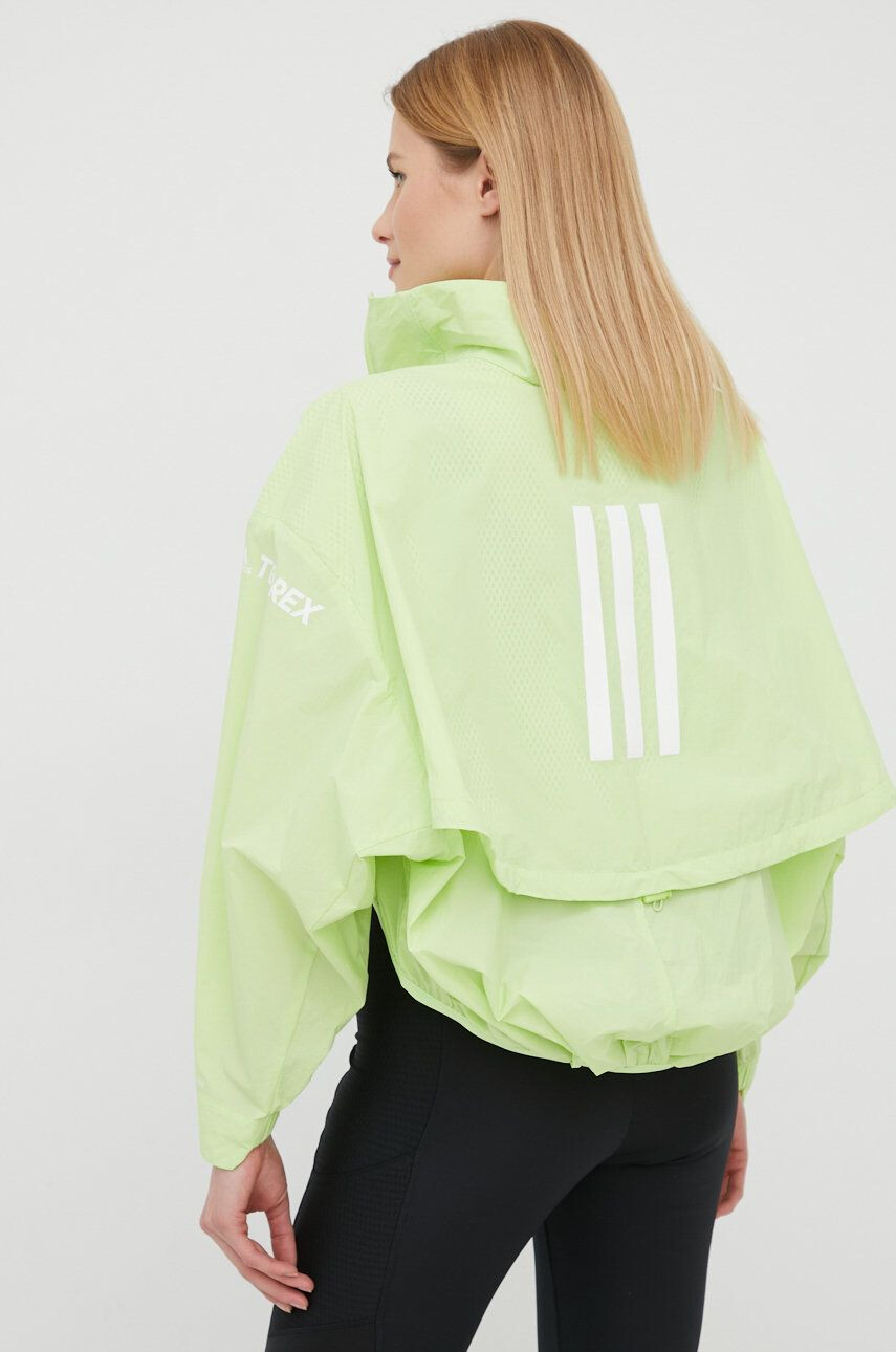 adidas TERREX Větrovka Myshelter zelená barva přechodná oversize - Pepit.cz