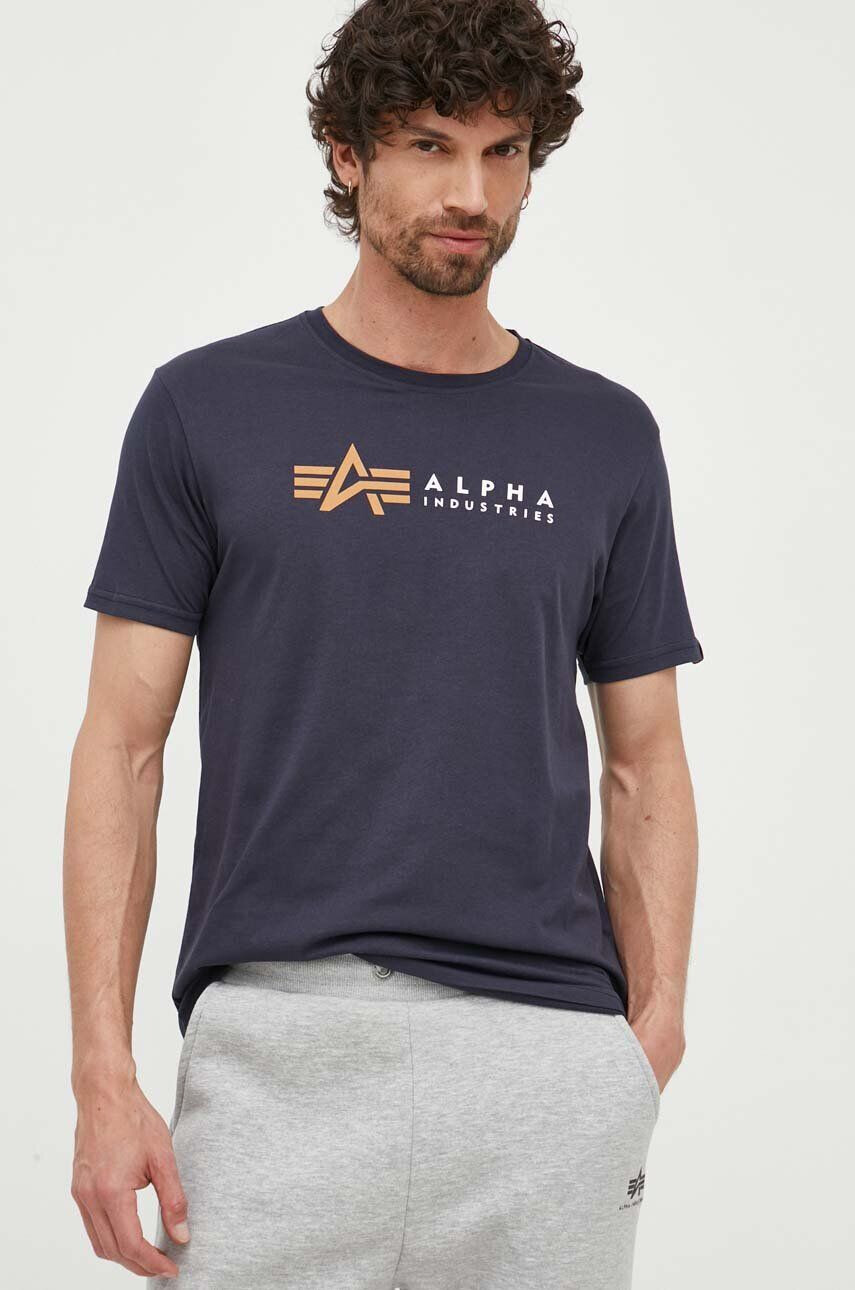 Alpha Industries Bavlněné tričko Alpha Label T 118502 07 tmavomodrá barva s potiskem 118502.07-navy - Pepit.cz