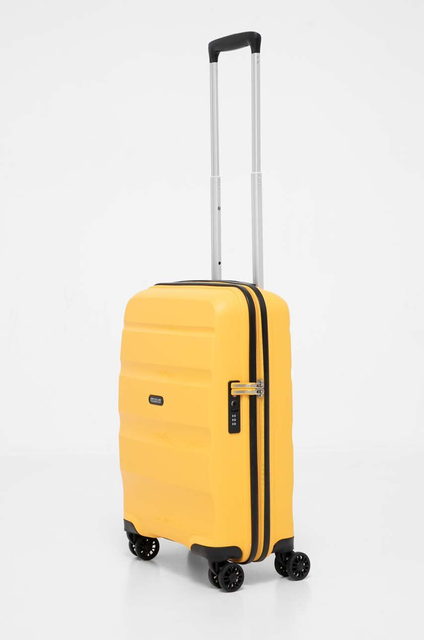 American Tourister Kufr žlutá barva - Pepit.cz