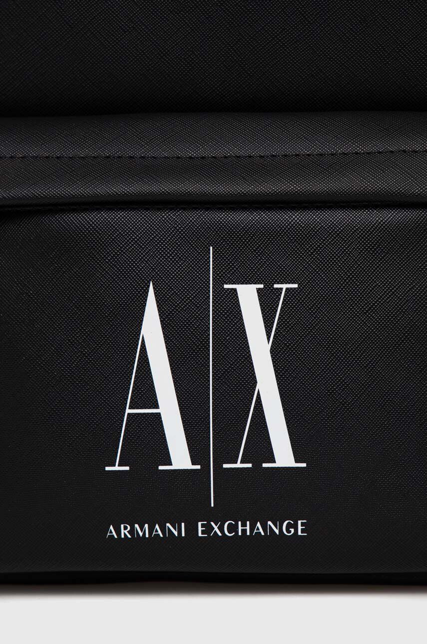 Armani Exchange Batoh dámský černá barva malý s potiskem - Pepit.cz