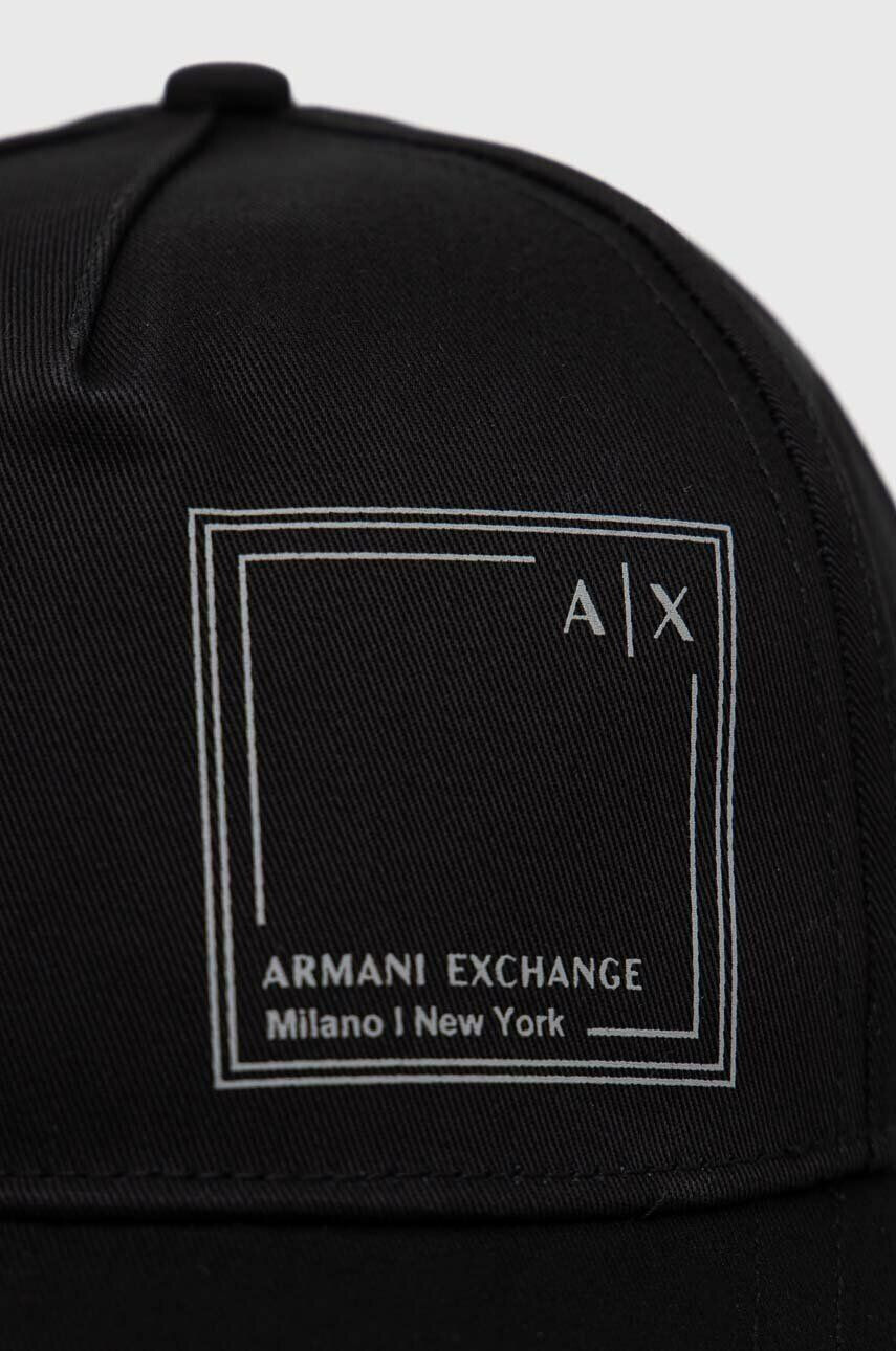 Armani Exchange Bavlněná baseballová čepice černá barva s potiskem - Pepit.cz