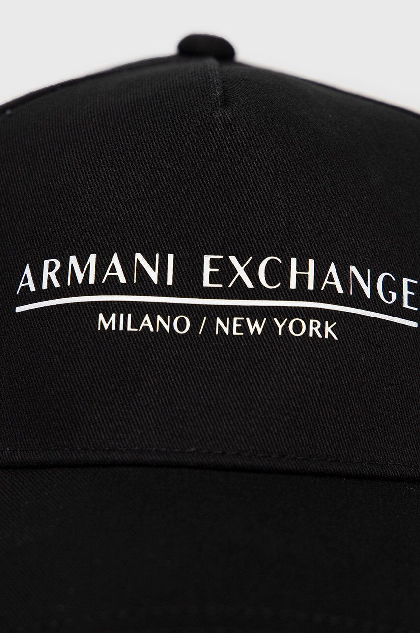 Armani Exchange Bavlněná čepice černá barva s potiskem - Pepit.cz