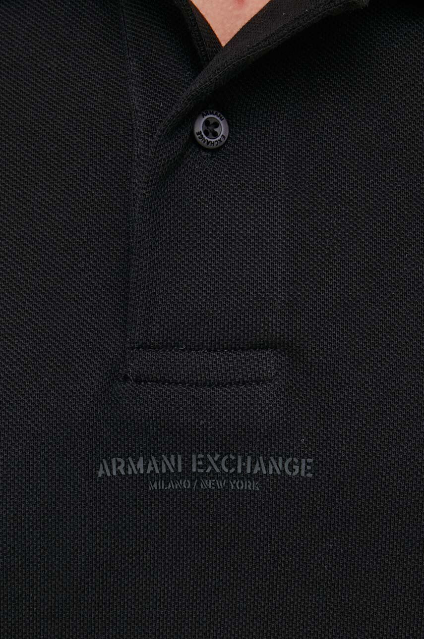 Armani Exchange Bavlněné polo tričko černá barva s potiskem - Pepit.cz