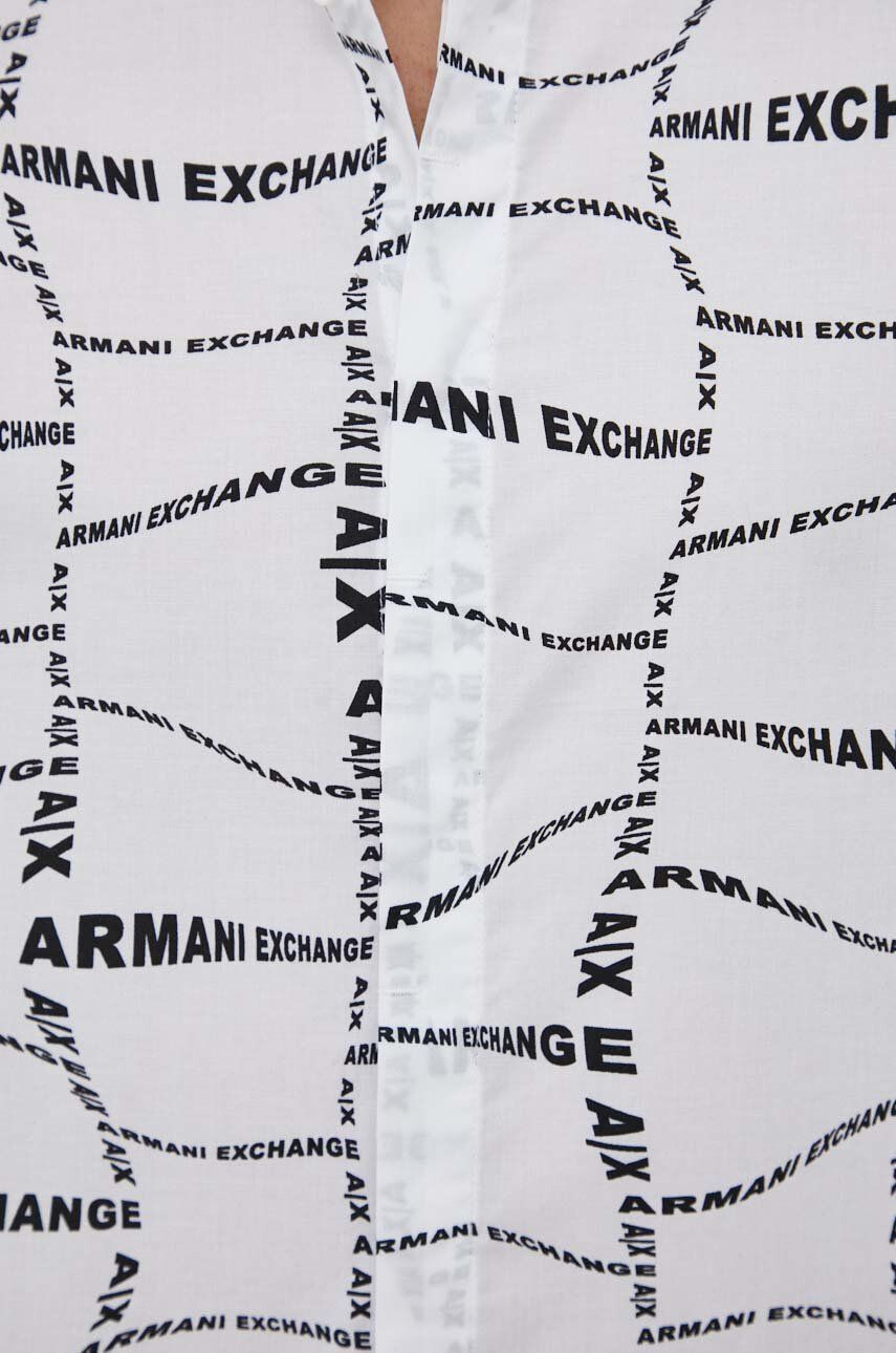 Armani Exchange Košile pánská bílá barva slim s límečkem button-down - Pepit.cz