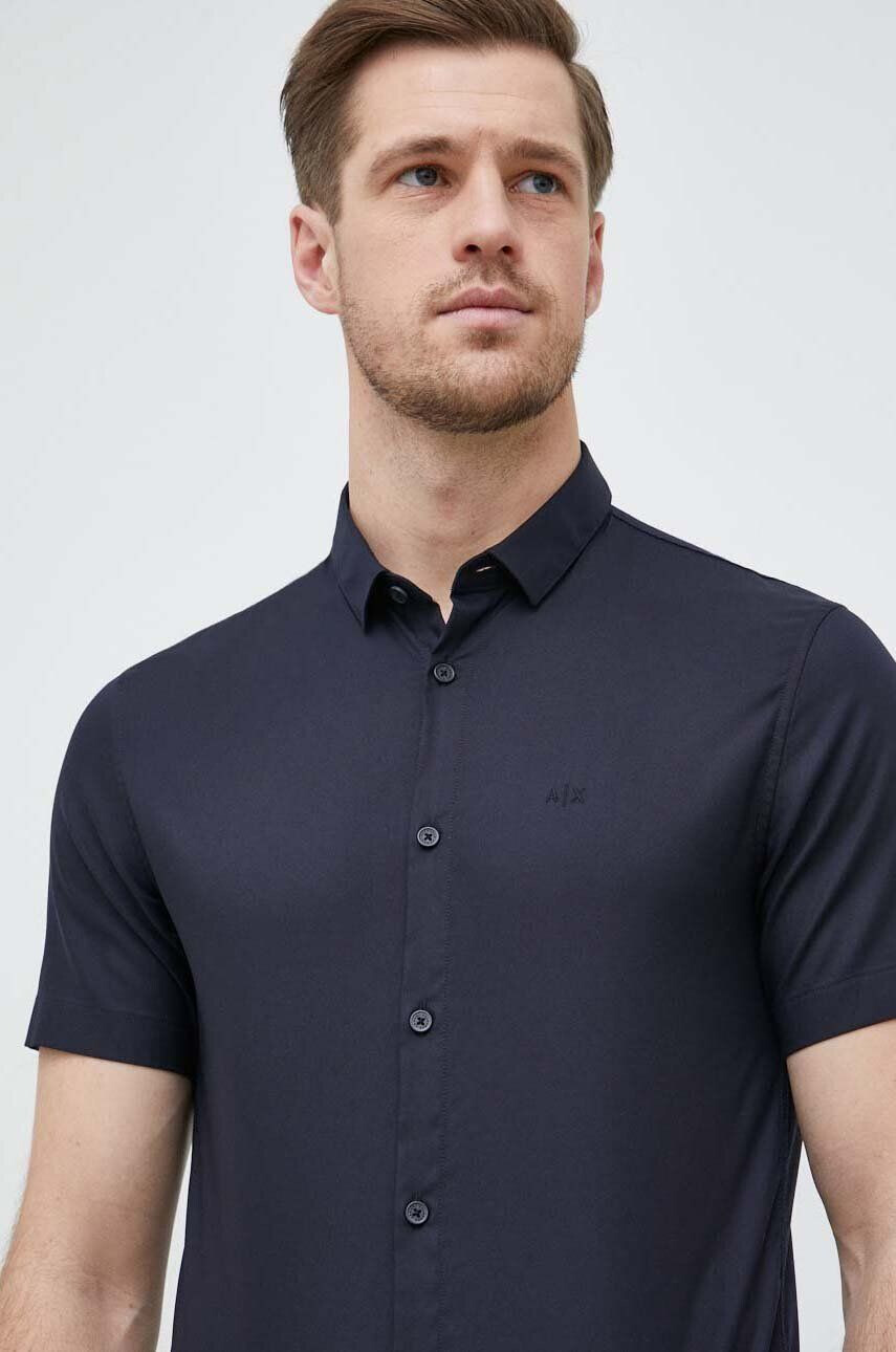 Armani Exchange Košile pánská tmavomodrá barva slim s límečkem button-down - Pepit.cz