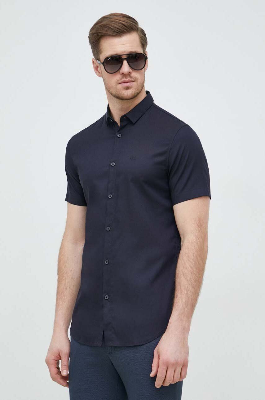 Armani Exchange Košile pánská tmavomodrá barva slim s límečkem button-down - Pepit.cz