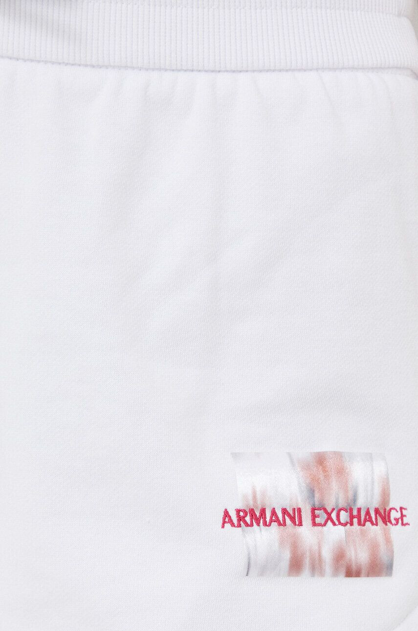 Armani Exchange Kraťasy dámské bílá barva hladké high waist - Pepit.cz