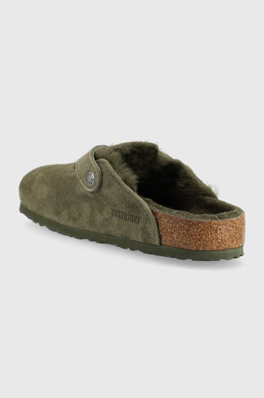 Birkenstock Semišové pantofle Boston FUR pánské zelená barva 1025686 - Pepit.cz