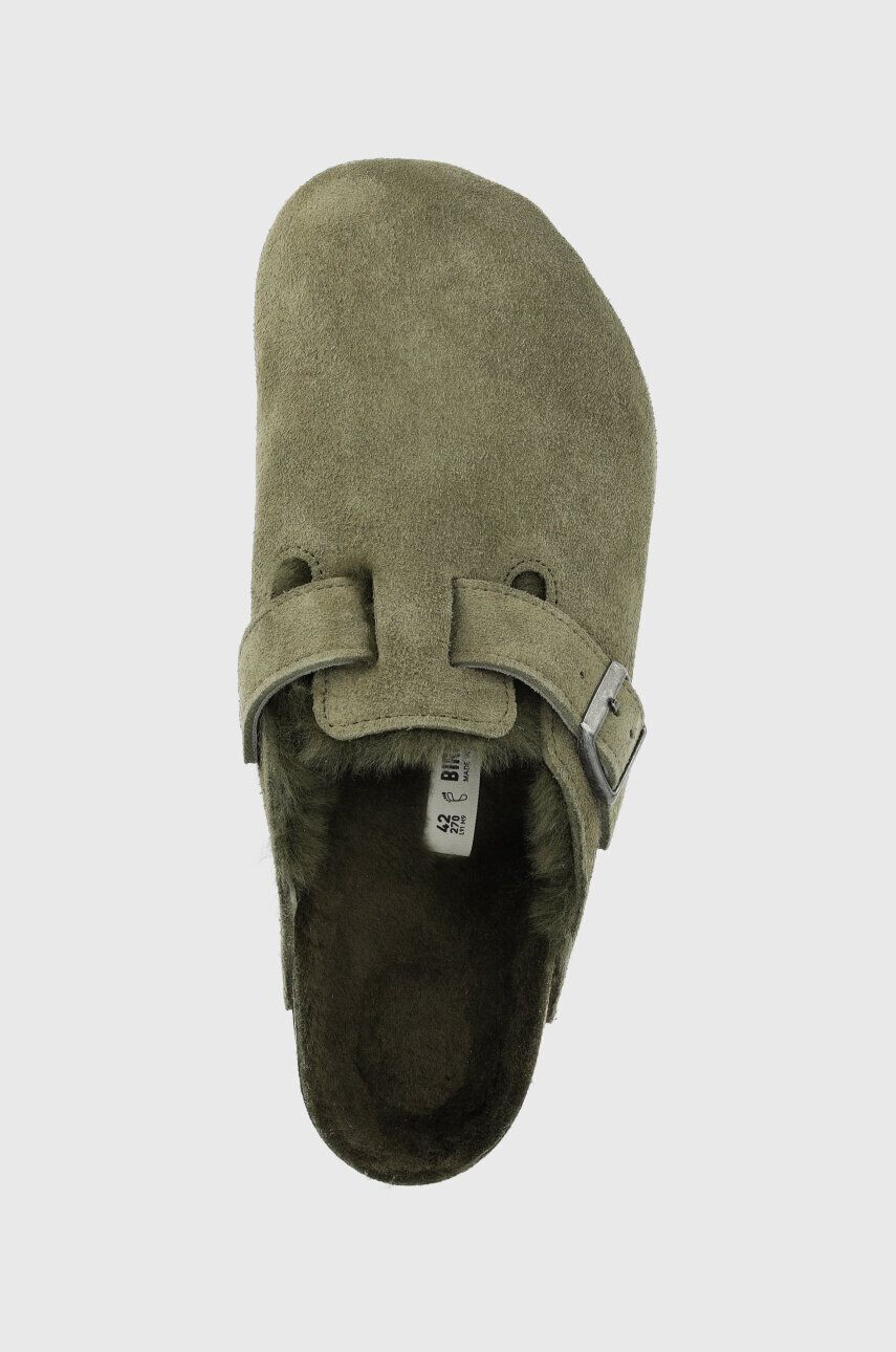 Birkenstock Semišové pantofle Boston FUR pánské zelená barva 1025686 - Pepit.cz