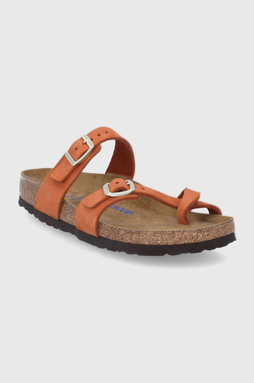 Birkenstock Semišové pantofle Mayari dámské oranžová barva na plochém podpatku - Pepit.cz