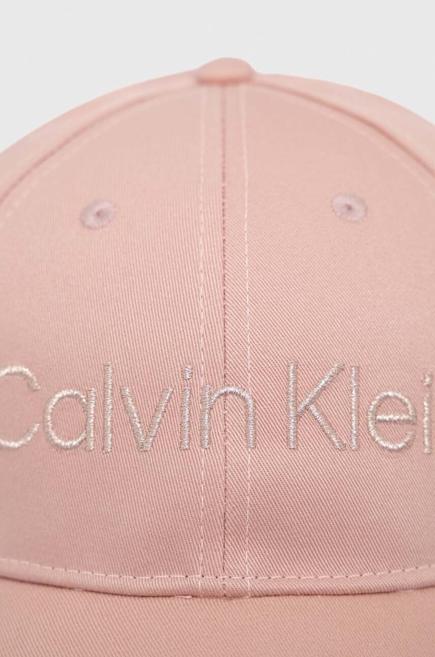 Calvin Klein Bavlněná baseballová čepice růžová barva s aplikací - Pepit.cz