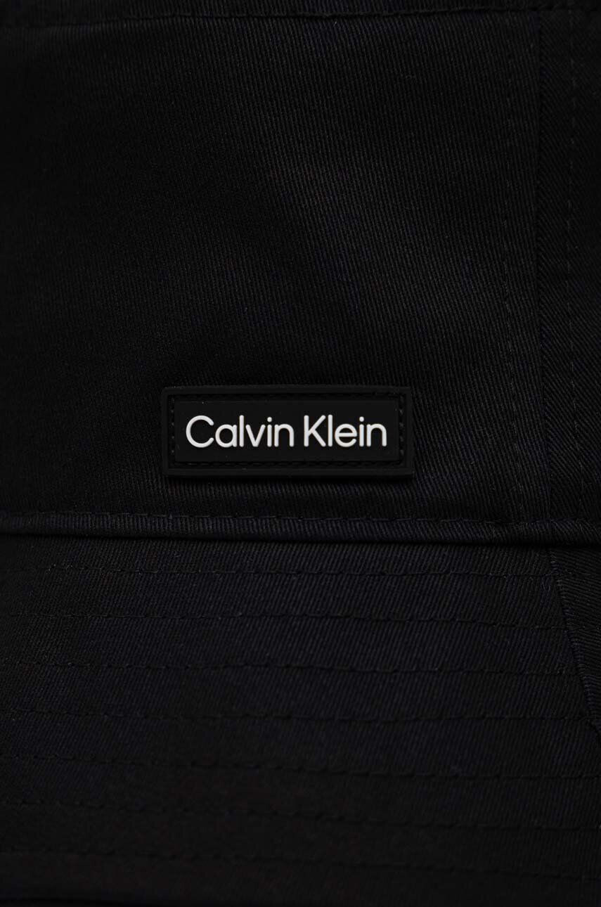 Calvin Klein Bavlněná čepice černá barva - Pepit.cz