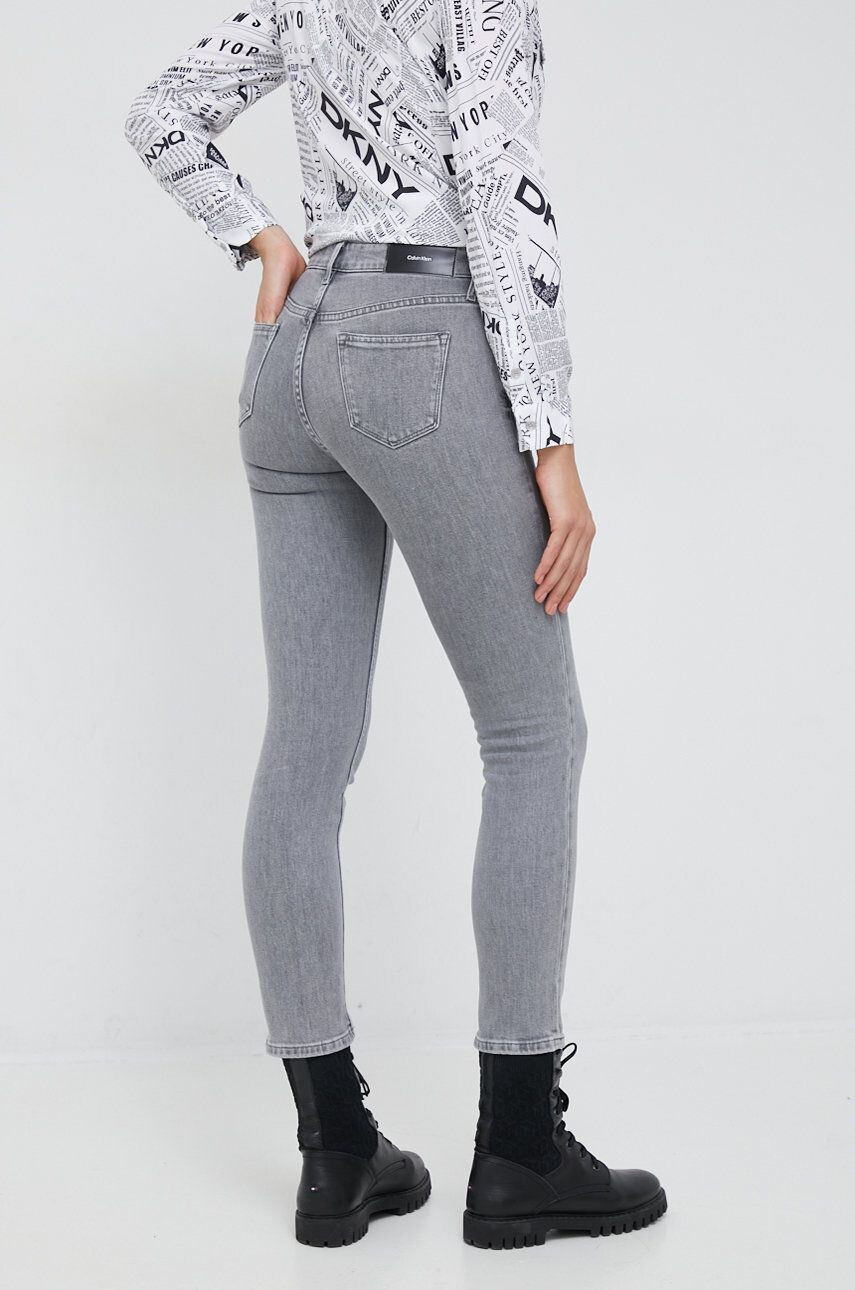 Calvin Klein Džíny Mid Rise Slim dámské medium waist - Pepit.cz