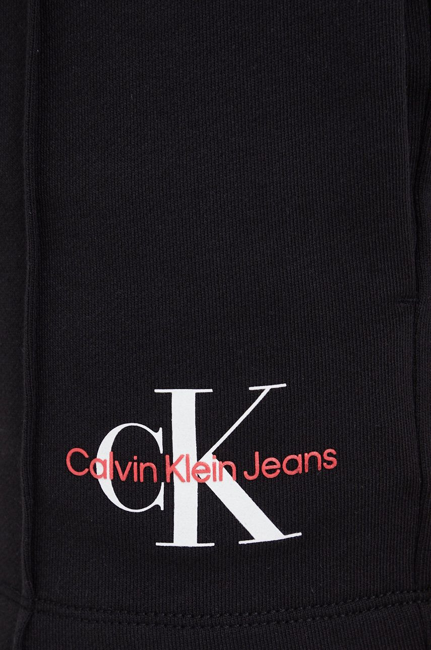 Calvin Klein Jeans Bavlněné šortky - Pepit.cz