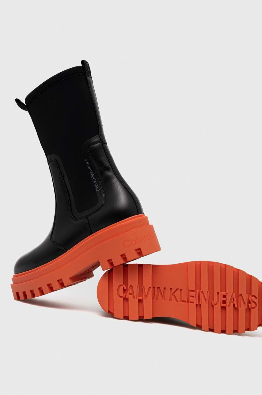 Calvin Klein Jeans Boty Flatform High Chelsea Boot dámské černá barva na platformě - Pepit.cz