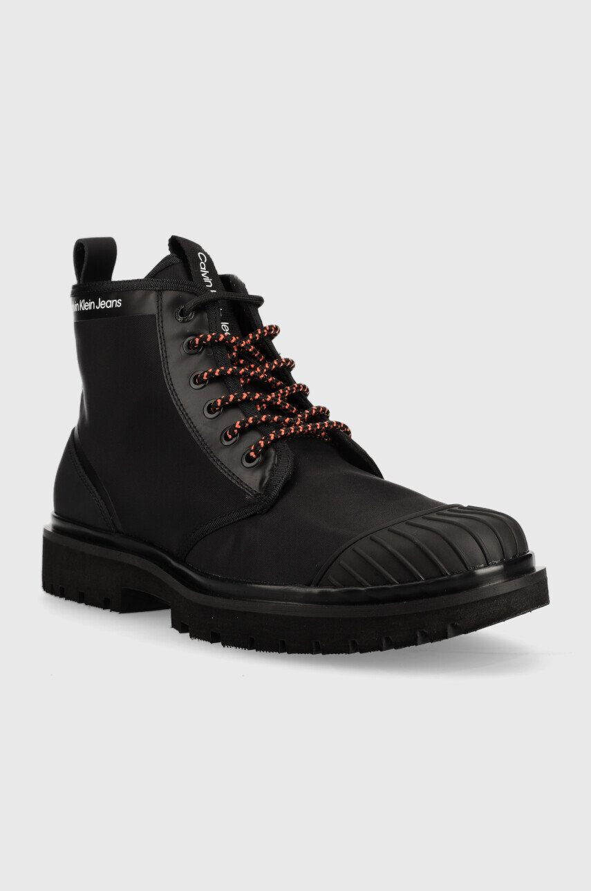 Calvin Klein Jeans Boty Lug Mid Laceup Boot Thermo pánské černá barva - Pepit.cz