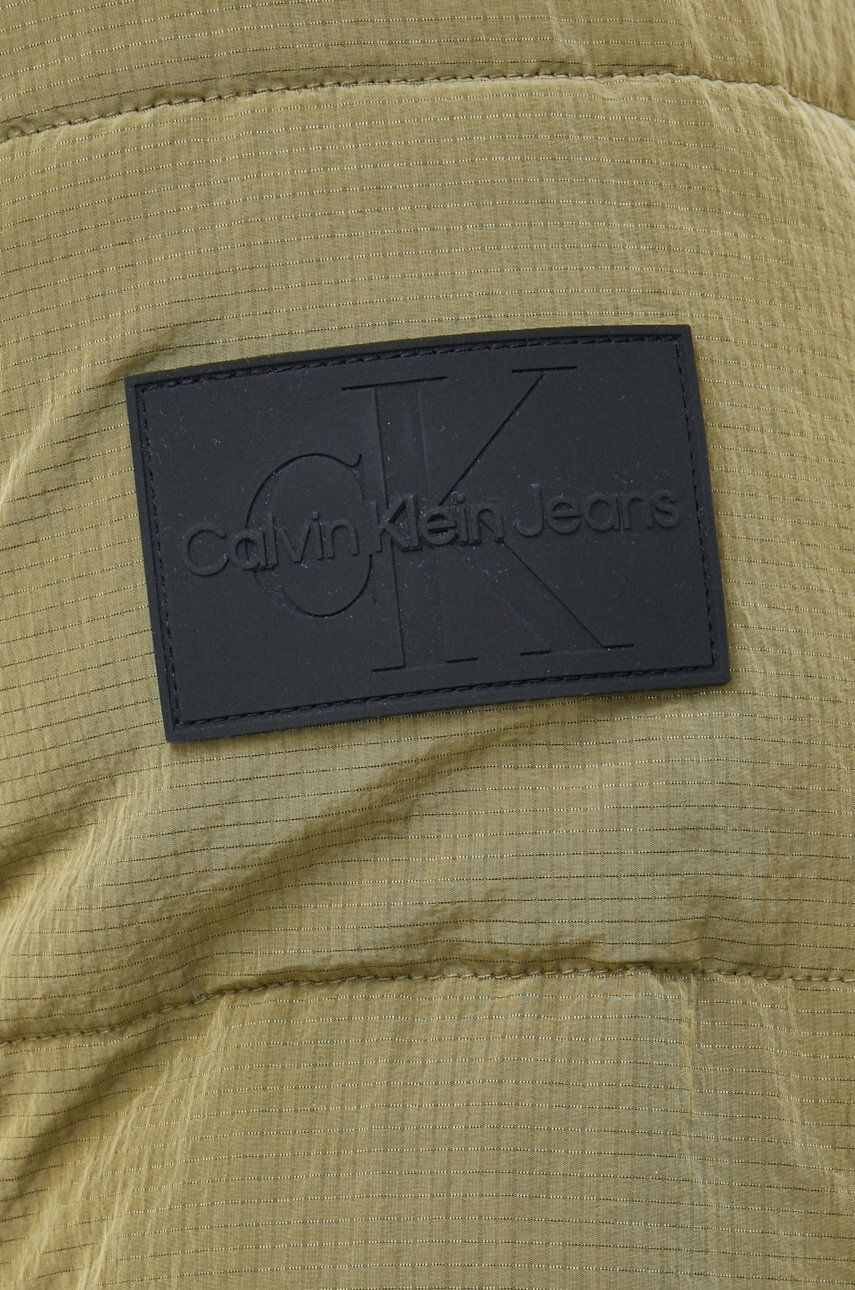 Calvin Klein Jeans Bunda pánská zelená barva zimní - Pepit.cz